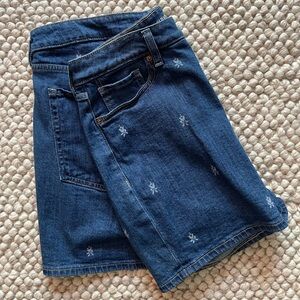 Old Navy • High Rise • Curvy • Short